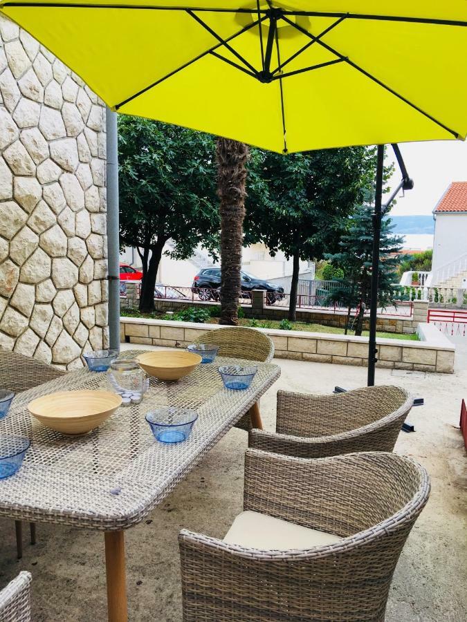 Lägenhet Apartments Novi Vinodolski *